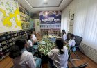 Kapolres-Mabar-Terima-Kunjungan-Edukatif-Pelajar-SMPK-Sta.-Yosefa-Labuan-Bajo