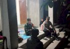 Sentuhan-Humanis-Pasca-Gempa,-Kapolsek-Macang-Pacar-Mendatangi-Rumah-Warga-dan-Tenda-Darurat