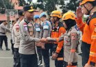 Tuntaskan-Misi-Kemanusiaan-14-Hari-di-Flores,-51-Personel-BKO-Mabes-Polri-Resmi-Dilepas-Polda-NTT