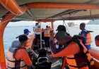 Kapal-Wisata-KM-Feronia-Tenggelam-di-Kawasan-TNK,-Polisi-Bantu-Evakuasi-Wisawatan-dan-ABK