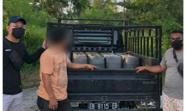 Polsek-Lembor-Amankan-Puluhan-Jerigen-BBM-Jenis-Solar-Bersubsidi