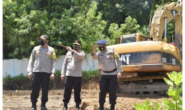 Kapolres-Manggarai-Barat-Dampingi-Kapolda-NTT-Tinjau-Pembangunan-Asrama-Brimob-Kompi-4-Labuan-Bajo