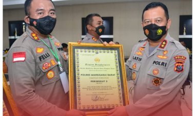 Polres-Manggarai-Barat-Terima-Dua-Penghargaan-Sekaligus-Dari-Kapolda-NTT