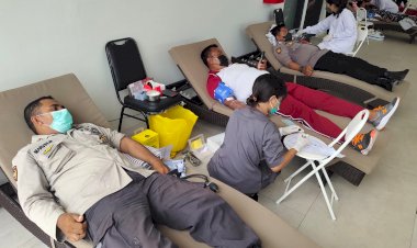 HUT-KPLP-ke-49,-Personil-KP3-Polres-Mabar-dan-Pol-Airud-Mabes-Polri-Beserta-Instansi-Terkait--Melakukan-Donor-Darah