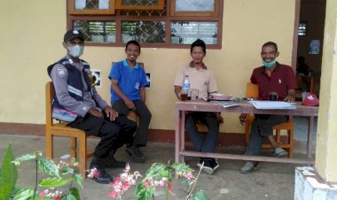 Cegah-Penyebaran-Covid-19,-Bhabinkamtibmas-Desa-Watu-Waja-Imbau-Taat-Prokes