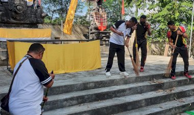 Wujudkan-Indonesia-Tangguh-dan-Maju,-Personil-Polres-Mabar-Lakukan-Bakti-Sosial,-Religi-di-Sejumlah-Tempat-Ibadah