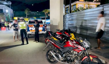 Satlantas-Polres-Mabar-Amankan-Puluhan-Motor-Knalpot-Racing-Pada-Malam-Tahun-Baru