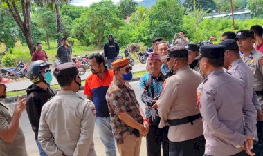 Pastikan-Berjalan-Aman,-Polres-Mabar-Terjunkan-Puluhan-Personil-Amankan-Aksi-Demonstrasi