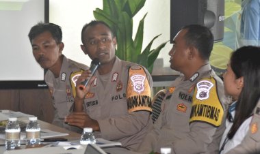 Dukung-Program-Pemerintah,-BPJamsostek-Mabar-Berkolaborasi-Dengan-Bhabinkamtibmas