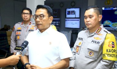 Pastikan-Kesiapan-Pengamanan-KTT-ASEAN-ke-42,-Kepala-Staf-Kepresidenan-Kunjungi-Pusat-Kendali-Polri