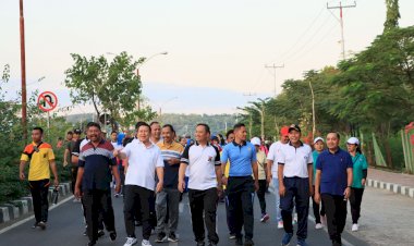 Jalin-Sinergitas,-Polisi-Gelar-Olahraga-Bersama-TNI-dan-Pemda-Manggarai-Barat