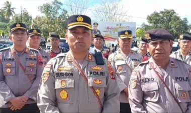 Kapolres-TTU-Lepas-Pendistribusian-Bantuan-Air-Bersih-ke-4-Desa