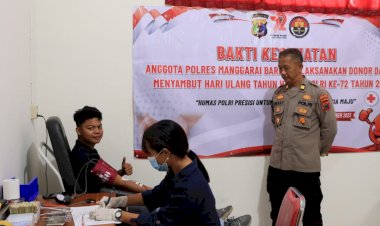 Sambut-HUT-Humas-Polri-Ke-72,-Puluhan-Polisi-Ikut-Donor-Darah-Demi-Membantu-Masyarakat