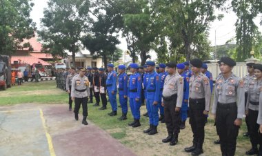 Kapolres-Mabar-Pimpin-Apel-Gelar-Pasukan-Siaga-Bencana-di-Labuan-Bajo