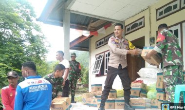 Kolaborasi-Sinergis-TNI-Polri-di-Flores-Timur-Bersatu-Bantu-Pengungsi-Erupsi-Gunung-Lewotobi