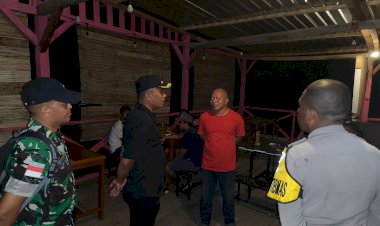 Malam-Minggu,-TNI-Polri-Bersama-Pemdes-Batu-Cermin-Laksanakan-Patroli-Gabungan