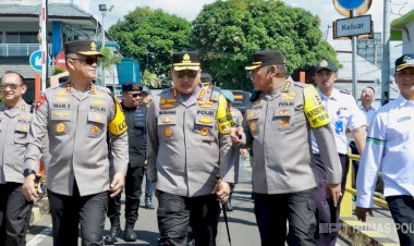 Long-Weekend-Saat-WWF-Berlangsung,-Polda-Jatim-Tambah-Personel-di-Pelabuhan-Ketapang