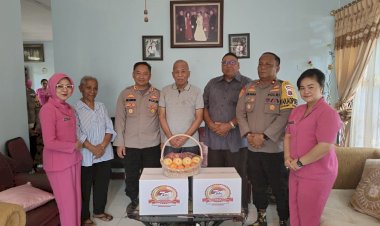 Anjangsana,-Kapolres-Mabar-Kunjungi-Para-Purnawirawan-dan-Warakawuri-Polri-di-Labuan-Bajo