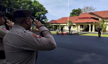 Jaga-Persatuan-Indonesia,-Kepolisian-Gelar-Upacara-Peringati-Hari-Bela-Negara-di-Labuan-Bajo