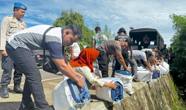 Polisi-Musnahkan-Ribuan-Liter-Miras-Ilegal-Jenis-Sopi-Hasil-Temuan-Lanal-Labuan-Bajo
