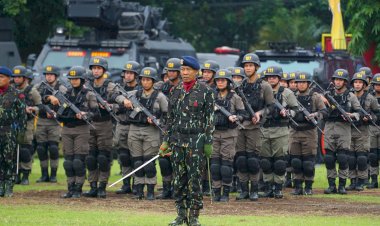 Dankorbrimob-Polri-Pimpin-Upacara-Pembukaan-Dikbangspes-Dasar-Brimob-Mahasiswa-STIK-Angkatan-Ke-83