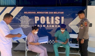 Masyarakat-Apresiasi-Layanan-SIM-Keliling-Satlantas-Polres-Mabar