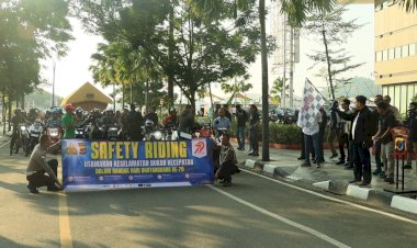 Jelang-Hari-Bhayangkara-Ke-79,-Polisi-Gelar-Safety-Riding-di-Labuan-Bajo
