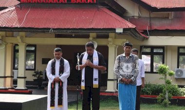 TNI-Polri-dan-Pemda-Mabar-Gelar-Doa-Bersama-Untuk-Korban-KM.-Putri-Sakinah-di-Labuan-Bajo