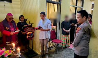 Cahaya-Harapan-di-Balik-Jeruji:-Uskup-Labuan-Bajo-Pimpin-Jalan-Salib-di-Rutan-Polres-Mabar