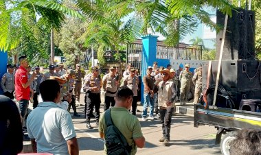 ‎Apresiasi-Kedewasaan-Massa,-Kapolres-Mabar-Pastikan-Demo-di-Labuan-Bajo-Berjalan-Kondusif