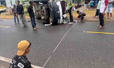 Sigap-Tangani-Laka-Lantas-Marombok,-Polres-Mabar-Evakuasi-Korban-dan-Imbau-Keselamatan-Berkendara