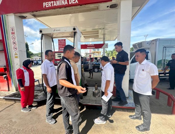 Pastikan Tera Aman, Polisi Bersama Instansi Terkait Lakukan Pengecekan SPBU di Labuan Bajo
