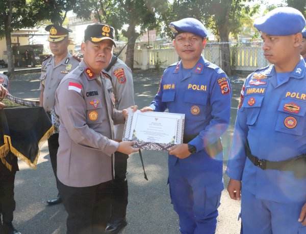 Berdedikasi dalam Misi SAR KLM. Putri Sakinah, Personel Polres Mabar Terima Penghargaan Gubernur NTT