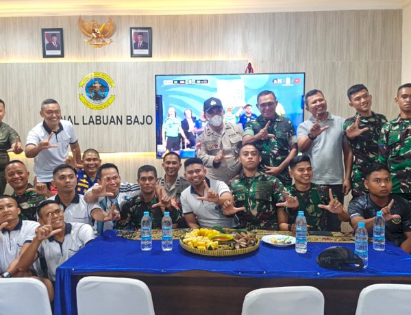 Melalui Nobar Piala Dunia, TNI-POLRI Rajut Soliditas Demi Menjaga Keamanan dan Kondusivitas Labuan Bajo