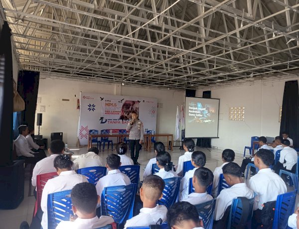 Bentengi Generasi Muda, Sat Binmas Polres Mabar Beri Edukasi Digital di MPLS SMKN 3 Komodo