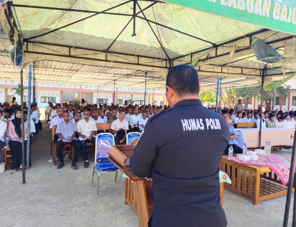 Dekati Pelajar Baru, Humas Polres Mabar Beri Pembekalan Hukum dan Moral di MPLS SMK Stella Maris