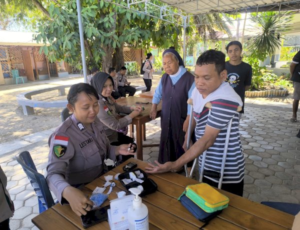 Pasca Gempa Flores: Polres Mabar Salurkan Logistik dan Layanan Kesehatan Gratis di Panti St. Damian