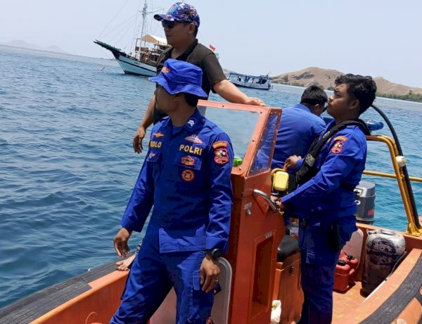 Pencarian Korban Tenggelam KM Feronia Diperluas, Polisi Bersama Tim SAR Gabungan Sisir Bangkai Kapal