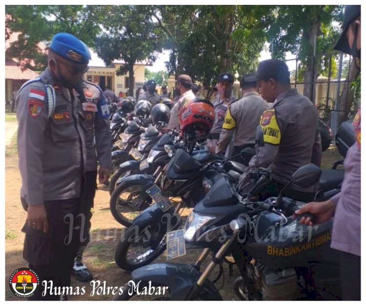 Wakapolres Bersama Kasie Propam Cek Kendaraan Dinas Bhabinkamtibmas Polres Manggarai Barat