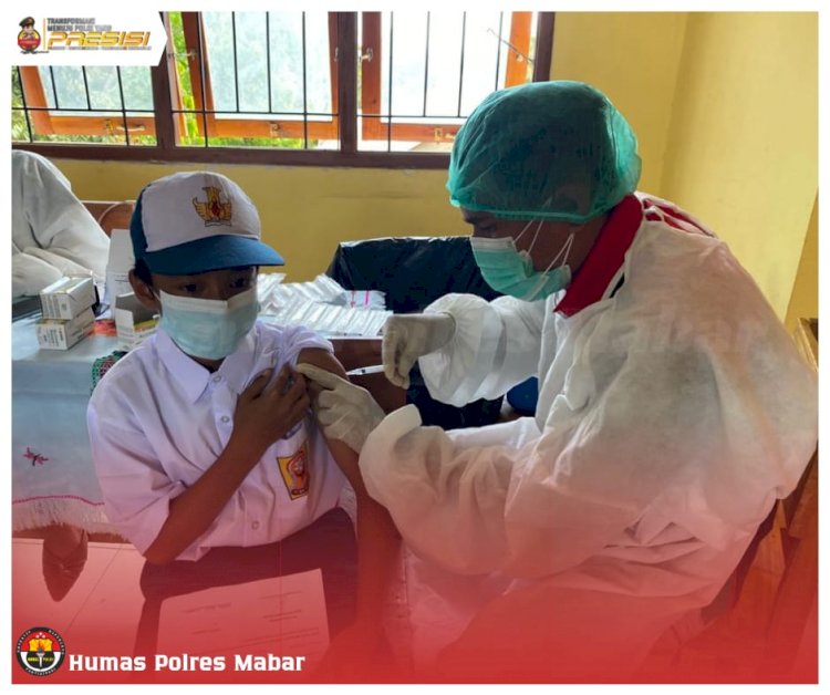 Hari Ini, Gerai Vaksin Presisi Polres Manggarai Barat Hadir di SMPN 1 Komodo