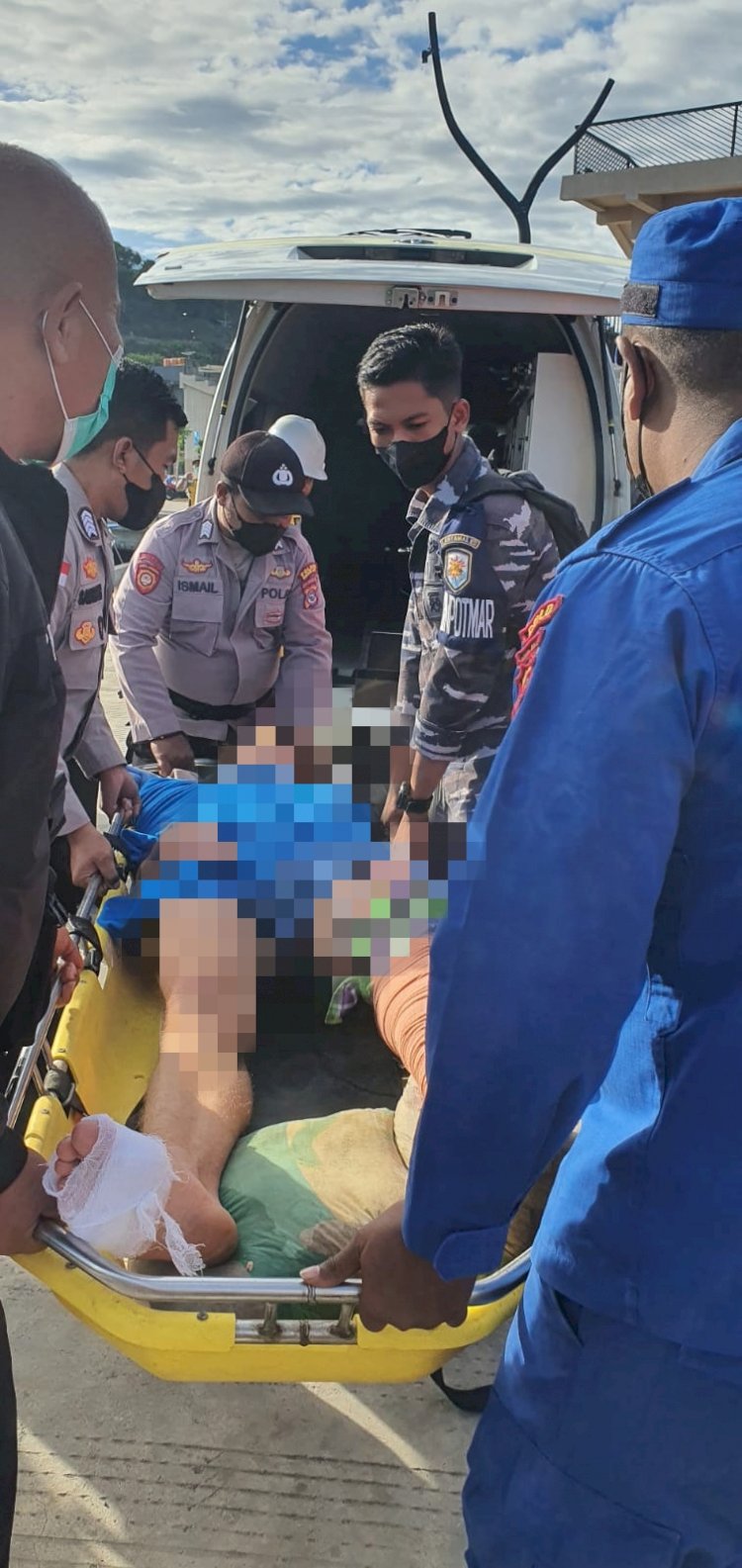 Kapal Karam, Upaya Tim SAR Gabungan berhasil Mengevakuasi Korban dan Menemukan Korban Hilang