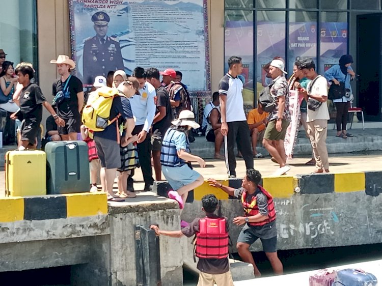 Polisi Berikan Imbauan Keselamatan Pelayaran di Labuan Bajo