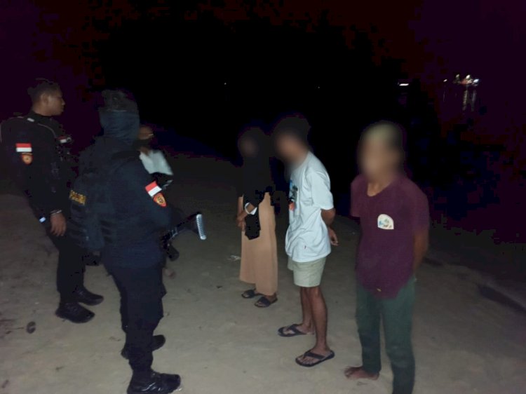 Patroli Malam, Polisi Bubarkan Pasangan Muda-Mudi di Labuan Bajo