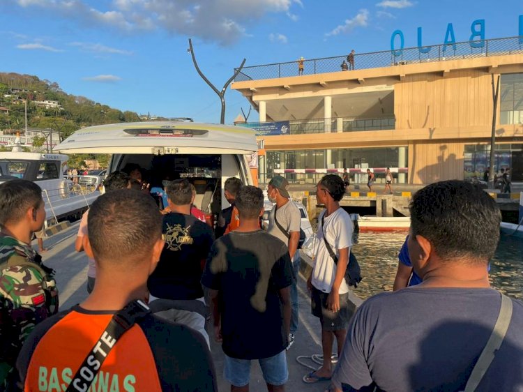 Kapal Tenggelam, Tim SAR Gabungan Berhasil Evakuasi Wisatawan Asal Malaysia di Labuan Bajo
