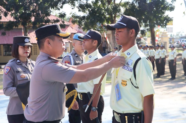 Kapolres Mabar : Tampilkan Jati Diri Satpam Yang Profesional Dalam Melaksanakan Tugas