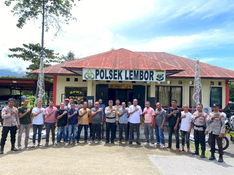 Dukung Kamtibmas Saat Tahun Baru, Polisi dan Tokoh Pemuda Kompak Jaga Lembor Raya