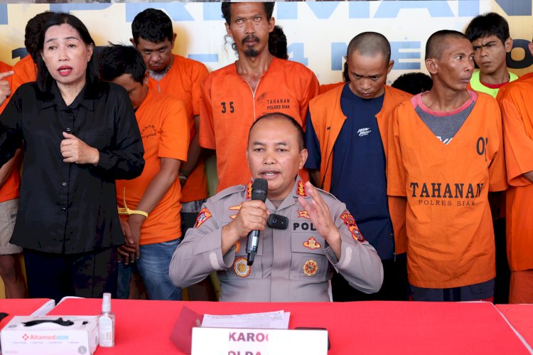 POLDA RIAU KONFERENSI PERS PENGUNGKAPAN KASUS PREMANISME/KEJAHATAN JALANAN HASIL OPERASI PEKAT LANCANG KUNING 2025