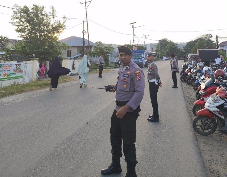Puluhan Polisi Amankan Pelaksanaan Salat Idul Adha di Labuan Bajo