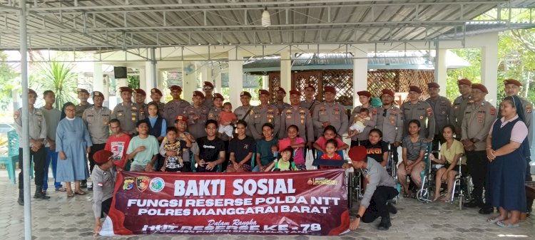 HUT Ke-78 Reserse Polri, Polisi Salurkan Bantuan Bagi Anak Panti dan Ponpes di Labuan Bajo