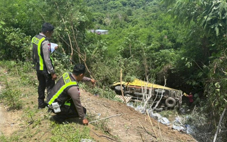 Satlantas Polres Mabar Selidiki Kasus Kecelakaan Dump Truk di Labuan Bajo